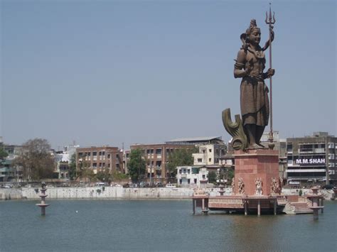 Vadodara, statue of Shiva - India Travel Forum | IndiaMike.com