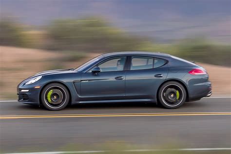 2016 Porsche Panamera Specs, Prices, VINs & Recalls - AutoDetective