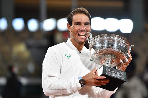 Nadal wins French Open to equal Federer's Grand Slam record | Daily Sabah