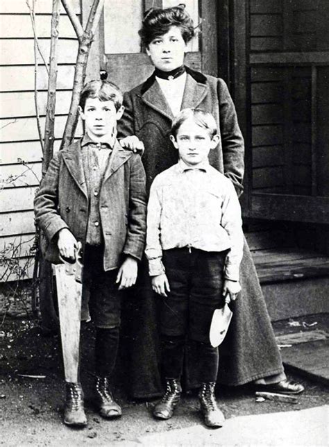 Far Left: Paul Newman's father Arthur Sigmund Newman with his older sister Otille and younger ...