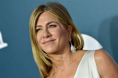 How Old Is Jennifer Aniston In 2020? All of the Famous 'Friends' Who Wished Her Happy Birthday ...