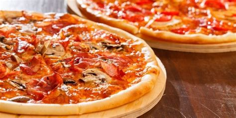 10 Best Pizza Places in Myrtle Beach - MyrtleBeachHotels.com