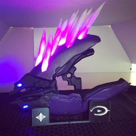 Items similar to Halo Gun 3D Printed Halo Needler with Electronics // Cosplay Ready//Cosplay Gun ...