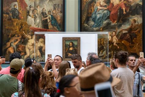 The Louvre is reopening and with social distancing rules visitors maybe ...