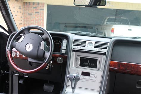 2006 Lincoln Navigator - Interior Pictures - CarGurus