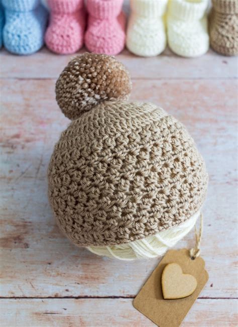 Easy Crochet Baby Hat (A Free Pattern) - Maisie and Ruth