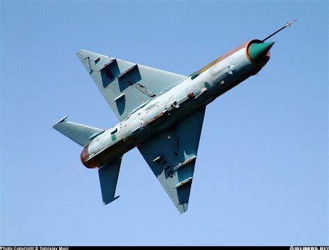 Photos: Mikoyan-Gurevich MiG-21... Aircraft Pictures | Mig 21, Aircraft ...