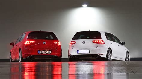 Srovnávací test – Volkswagen Golf GTI Performance vs Golf R - WikiCars