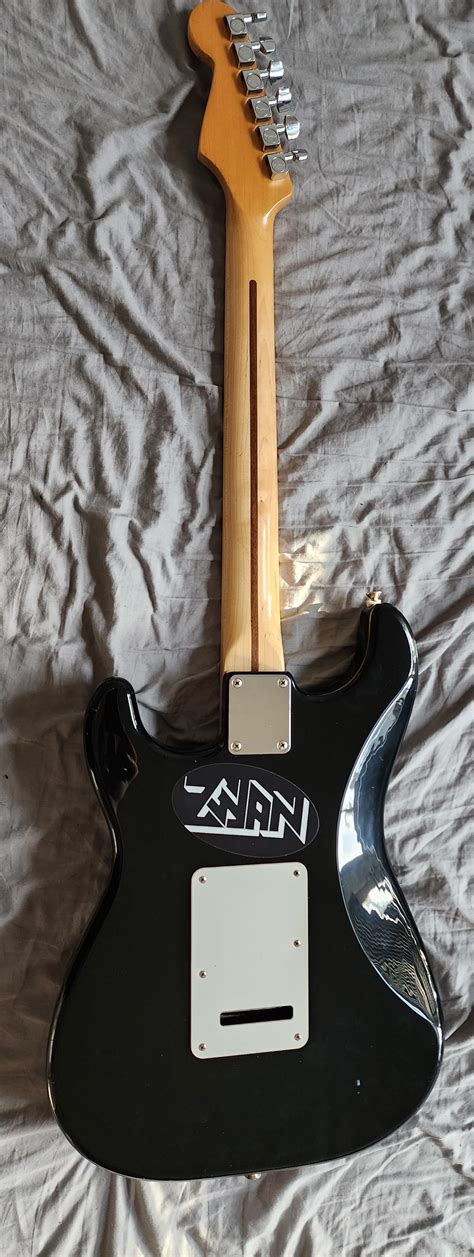 New Guitar. : r/SmashingPumpkins