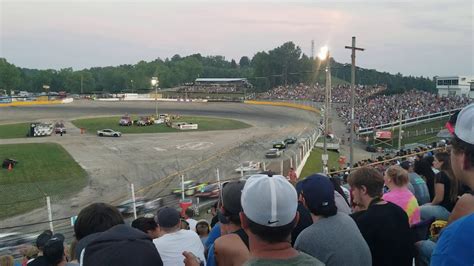 The start of the 41st Annual Slinger Nationals at Slinger Speedway - YouTube