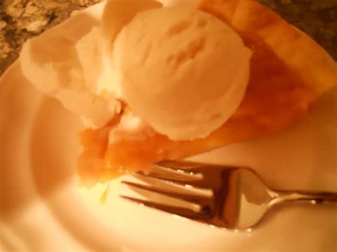 Simple One-Crust Peach Pie Recipe - Delishably