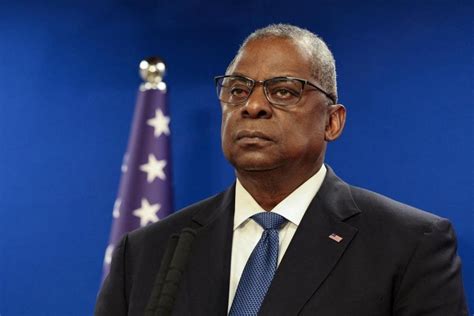 US Defence Secretary Lloyd Austin remains in hospital - Pentagon - BBC News