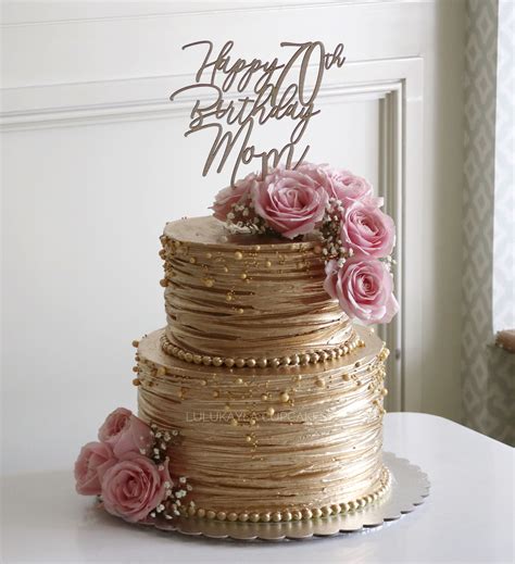 Gold pink flower cake | 70th birthday cake, Gold birthday cake, Flower cake