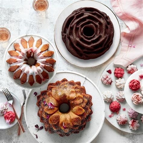 Nordic Ware Blossom Bundt® Cake Pan | Williams Sonoma AU