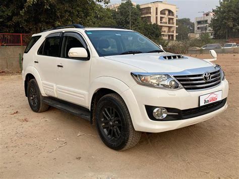 Buy Used 2016 Toyota Fortuner 2.8 4x4 MT Diesel in Delhi