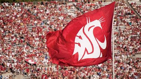 Wazzup with Wazzu: The flag at every College Gameday | NCAA.com