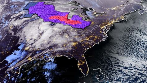 Huge snow dump for Chicago as a new winter storm impacts Midwest tonight