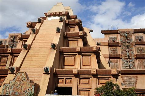 Epcot - World Showcase; Mexico (1) | Disney World | Pictures | United States in Global-Geography