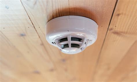 Smoke Alarms 101: The Homeowner's Guide to Fire Protection | Vivint