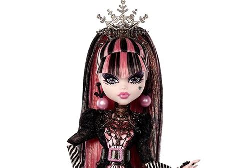 Monster High Howliday Draculaura Doll 2022 - American Girl Ideas