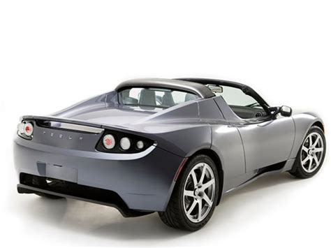 Tesla Roadster - CNET