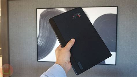 Lenovo ThinkPad X1 Fold Gen 2: In Our Hands - Behind The Screen