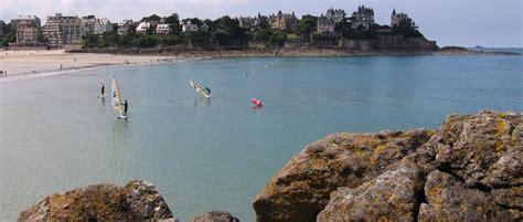 Dinard beaches in France beach information