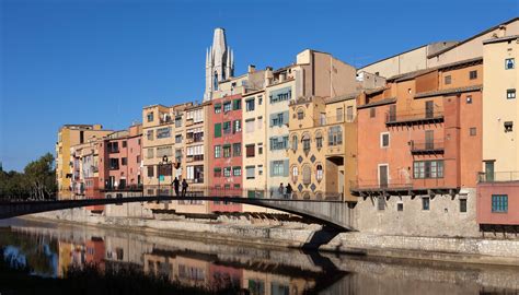 Car hire at Girona Costa Brava Airport from £35/day - KAYAK