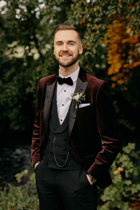 35 Real Grooms who Looked Incredible On Their Wedding Day