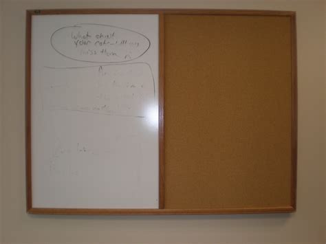 File:Combo whiteboard and bulletin board.JPG - Wikipedia