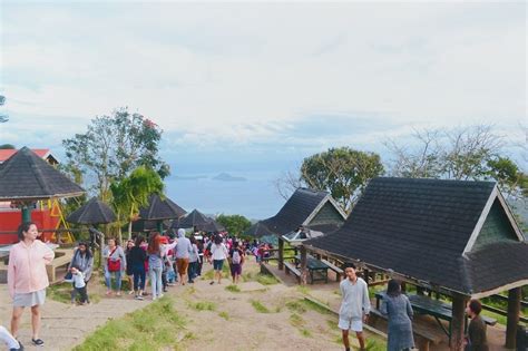 Tagaytay Picnic Grove - For Urban Women - Awarded Top 100 Urban Blog / Fashion, Lifestyle and Travel