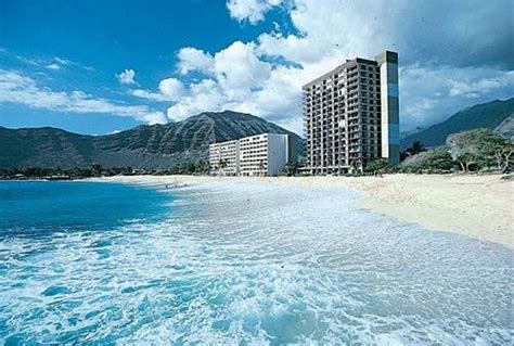 Hawaiian Princess at Makaha Beach - Makaha, Oahu, Hawaii