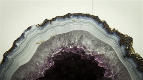 Quartz Amethyst | Amethyst crystals that formed in the space… | Flickr