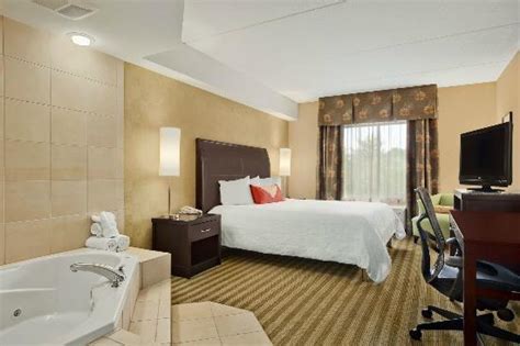 Hilton Garden Inn Nashville Franklin / Cool Spring (Franklin, TN): What to Know BEFORE You Bring ...