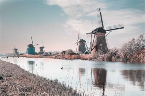 Visiting the Kinderdijk windmills in the Netherlands