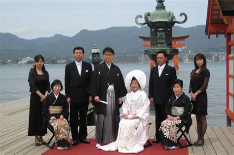 Wedding Traditions in Japan - How Japanese People Get Married