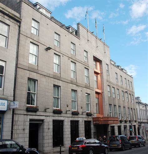 Douglas Hotel, Market Street, Aberdeen © Bill Harrison cc-by-sa/2.0 :: Geograph Britain and Ireland