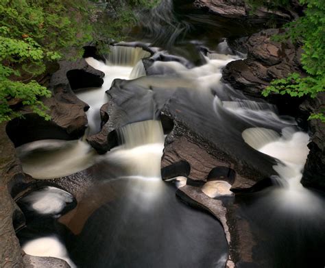 Porcupine Mountains waterfalls in Michigan : r/woahdude