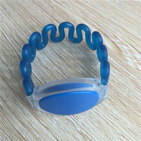 125khz blue plastic rfid wristbands waterproof for swimming pool (pack ...