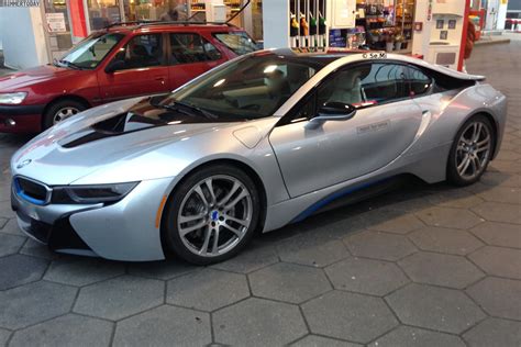 BMW i8 Iconic Silver - Real Life Photos