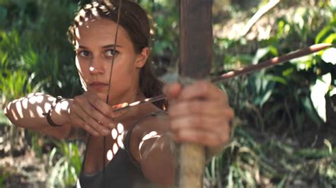 Alicia Vikander’s Stunts In ‘Tomb Raider’ Make Us Think She Is A Secret Gladiator | ELLE Australia