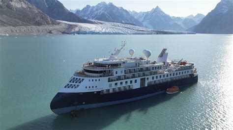 Luxury cruise ship that ran aground in Greenland is freed - Los Angeles Times