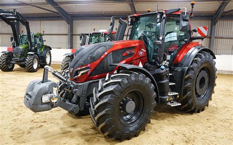 Machinery Focus: Automation and the Valtra Q series at Gurteen - Agriland.co.uk