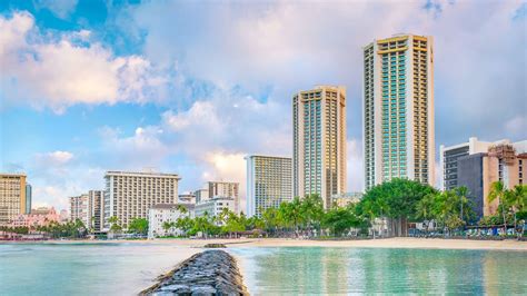 Honolulu, Hawaii Resort on Waikiki Beach | Hyatt Regency Waikiki