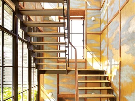 Ladders For Decorating Hallway And Stairs - Bangmuin Image Josh