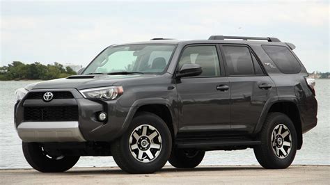 2019 Toyota 4Runner TRD Off-Road Review: Walking With Dinosaurs