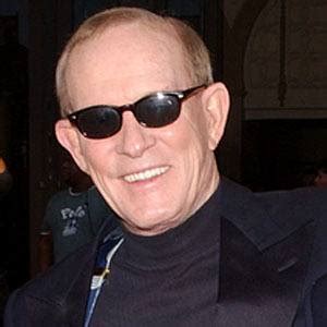 Tom Smothers - Trivia, Family, Bio | Famous Birthdays