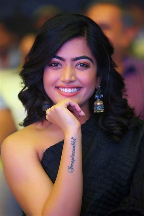 Rashmika Mandanna 100+ HD Photos - FinetoShine