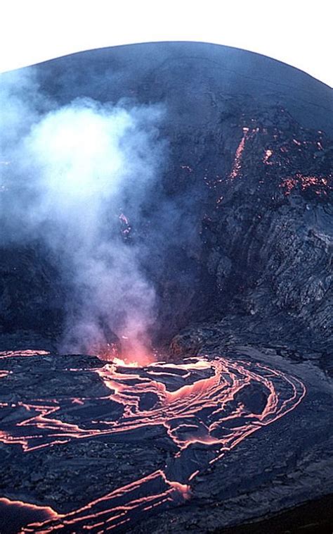 Kīlauea Iki - Wikipedia | Volcano national park, Hawaii volcanoes national park, Hawaii volcano