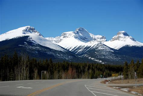 27 Survey Peak and Mount Erasmus From Saskatchewan River Crossing On ...